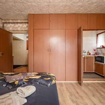 2 Bedroom Beautiful In شقة