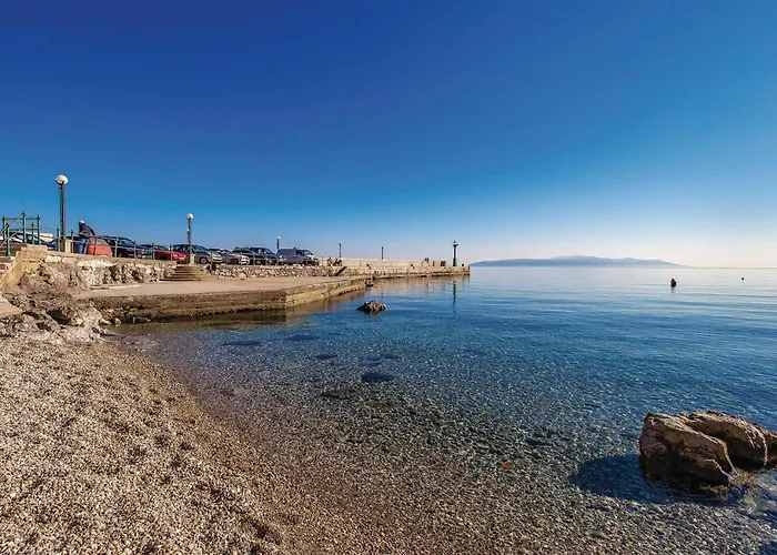 2 Bedroom Beautiful In * Lovran