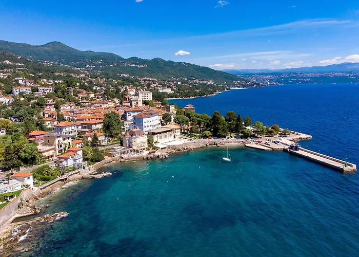 2 Bedroom Beautiful In Lejlighed Lovran