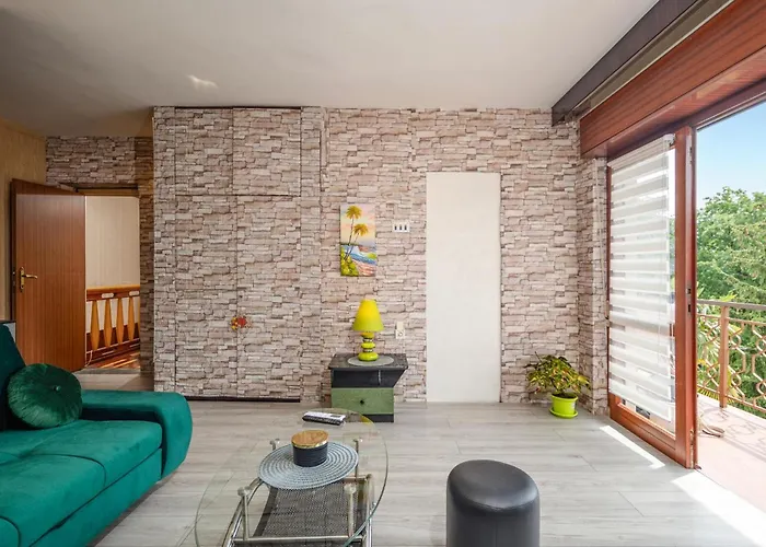 2 Bedroom Beautiful In